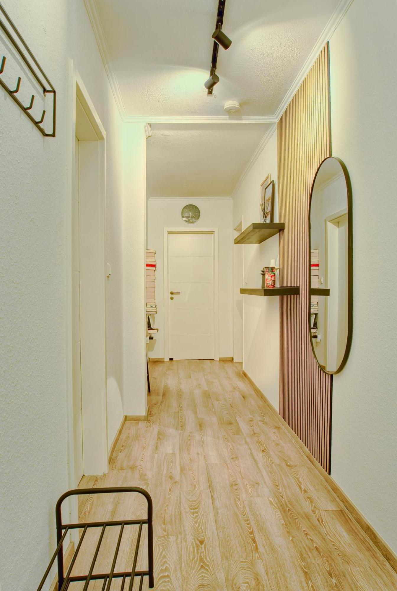 No.4 By 21